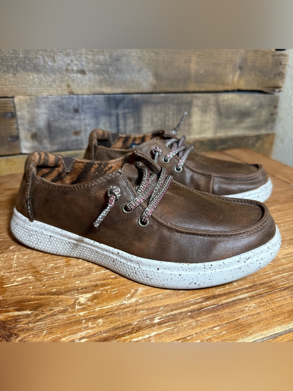 Skechers Bobs Skipper Brown Faux Leather Loafers  Memory Foam Womens 5.5